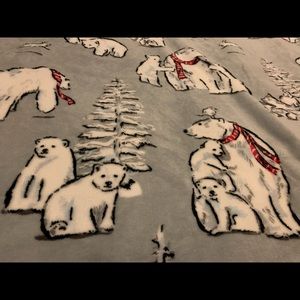 NWOT Plush polar bear blanket